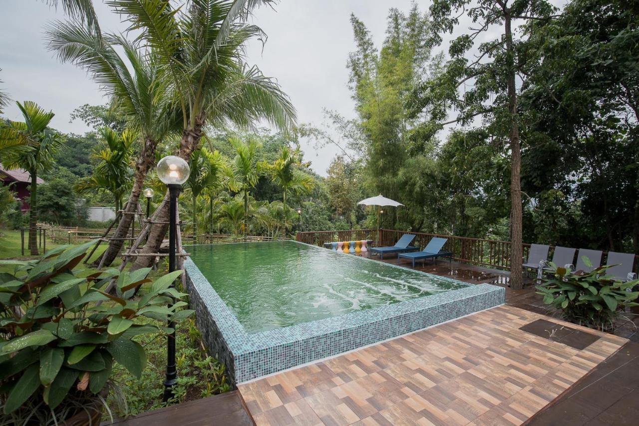 Thanburi Resort Chom Thong Exterior photo